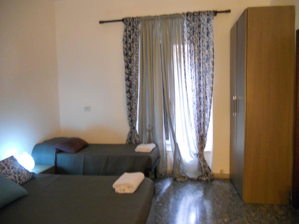 Aloha Rome 2 Hotel Room photo